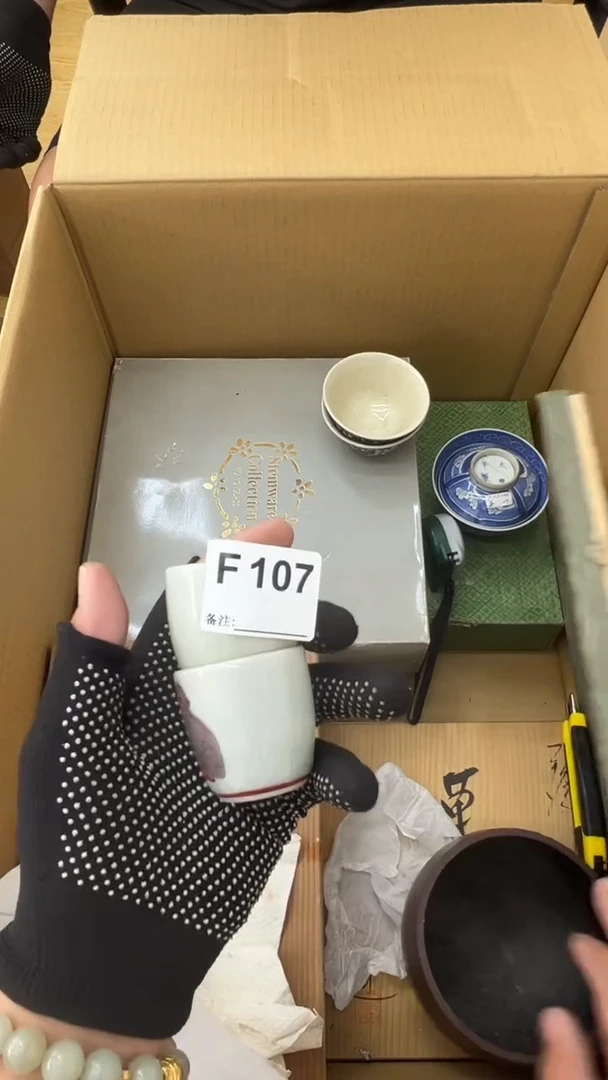 瓷片T****E中古商品谨慎参拍107