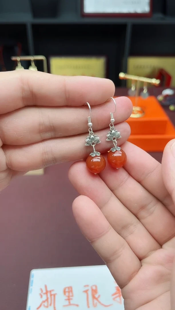 玛瑙/玉髓耳钉银S925镶嵌718000
