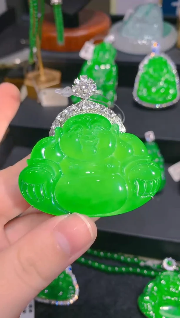 【闪购商品】翡翠颈饰18K金镶嵌001一季