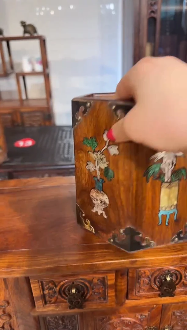 【闪购商品】木木艺缅花花瓶黄笔筒168.888