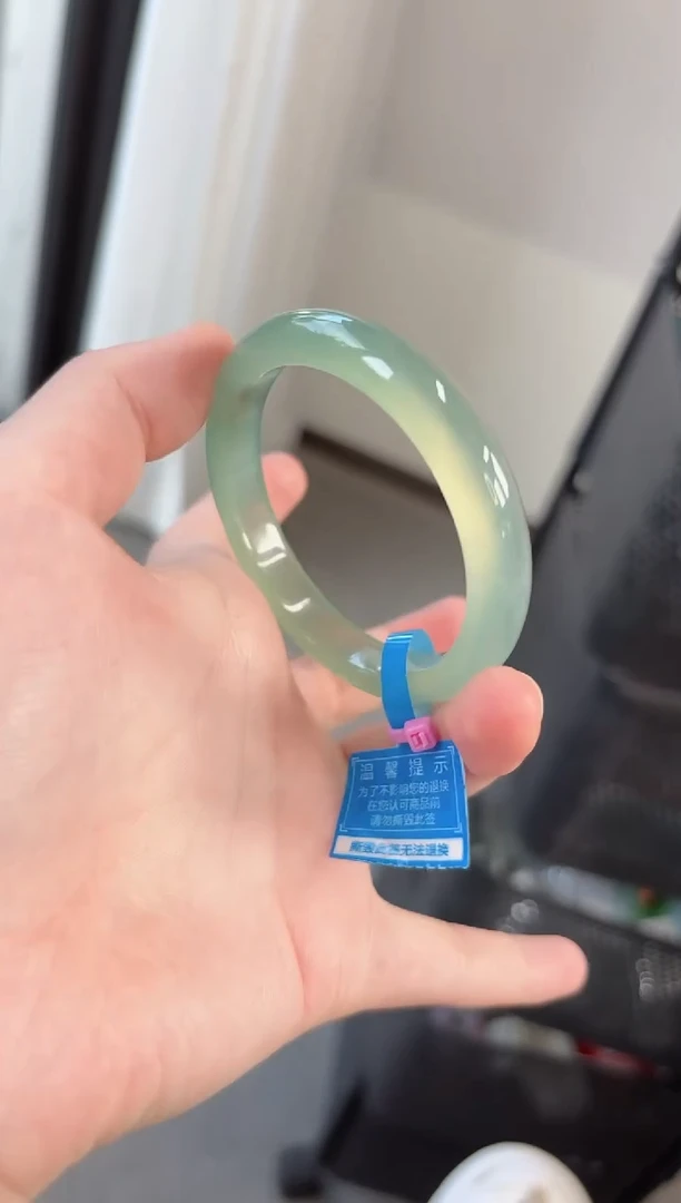 玛瑙/玉髓手镯未镶嵌54-55圈