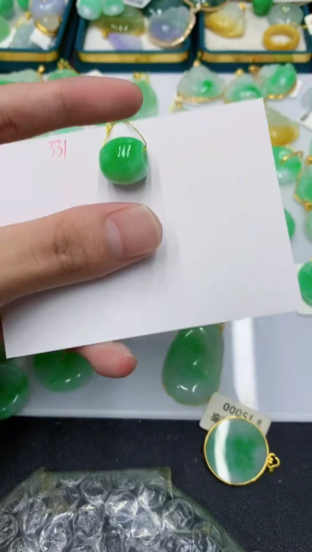 颈饰未镶嵌翡翠111111