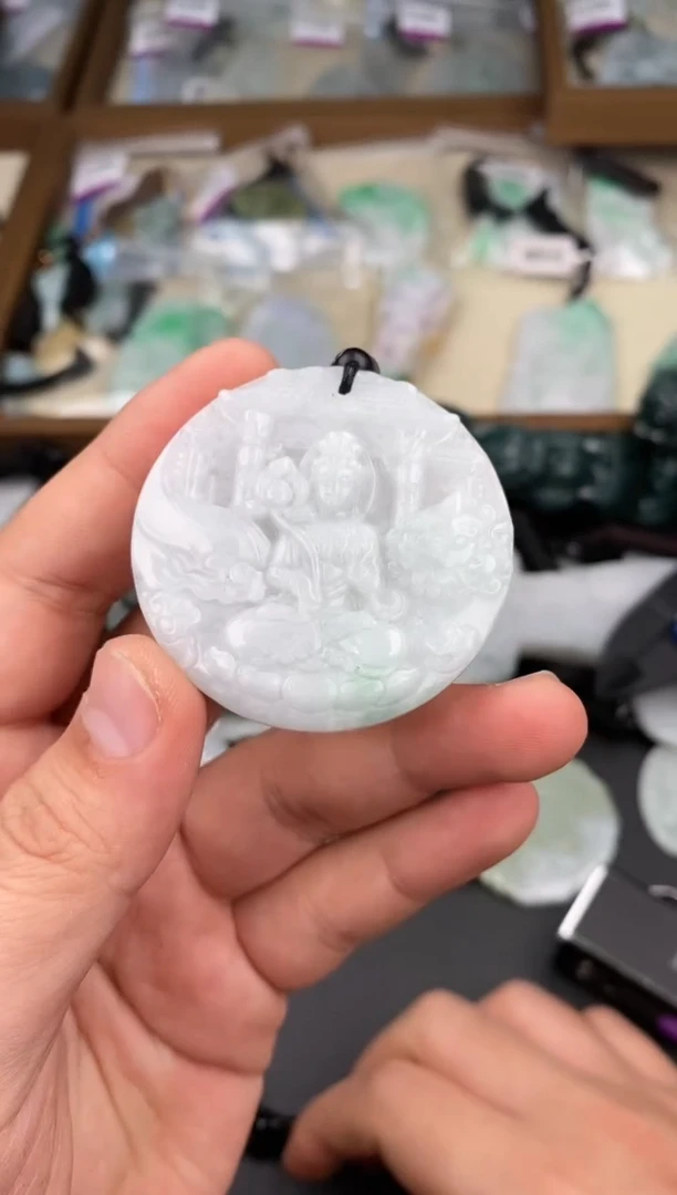 【闪购商品】翡翠颈饰未镶嵌   天然翡翠，一物一图