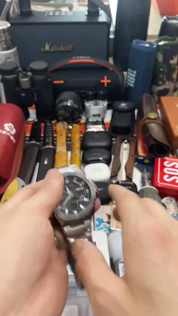 瓷片闪购商品 如图所示
