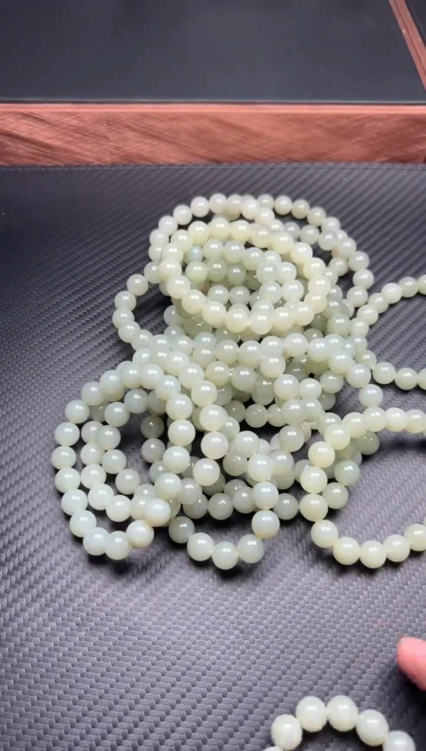 手串未镶嵌和田玉且末微色差近矿卡10JmM多样性发货拍一发一