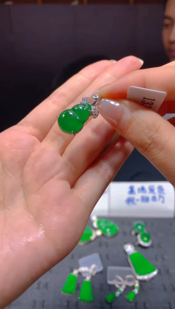 未镶嵌定制翡翠200多样性发货（发其一）