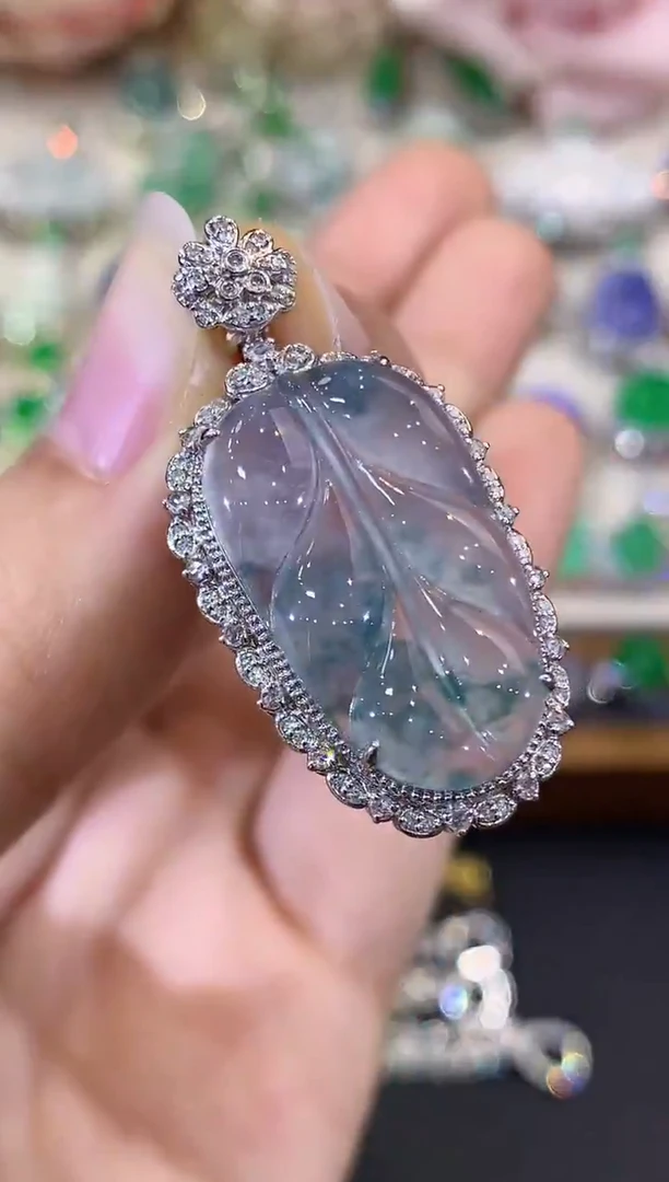 吊坠(不含链)18K金镶嵌翡翠B156