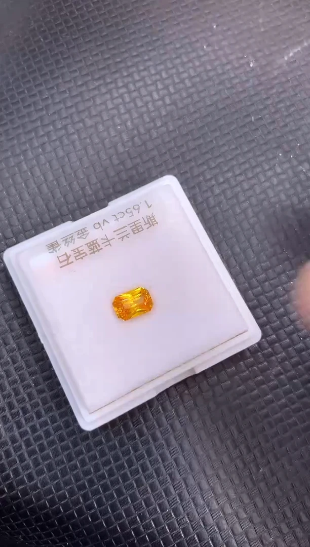 裸石蓝宝石天然黄色蓝宝石
