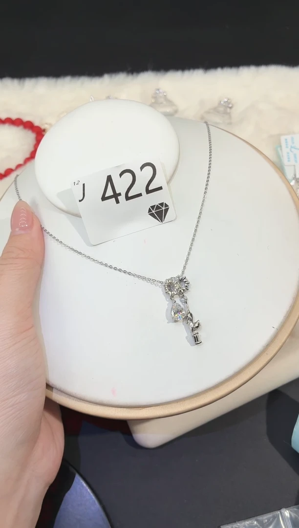 合成碳硅石925银多样性发一J422