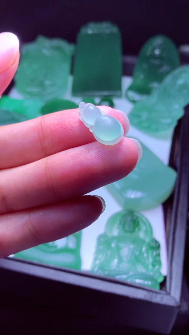 未镶嵌定制翡翠小*天然翡翠A货 官方基地发货