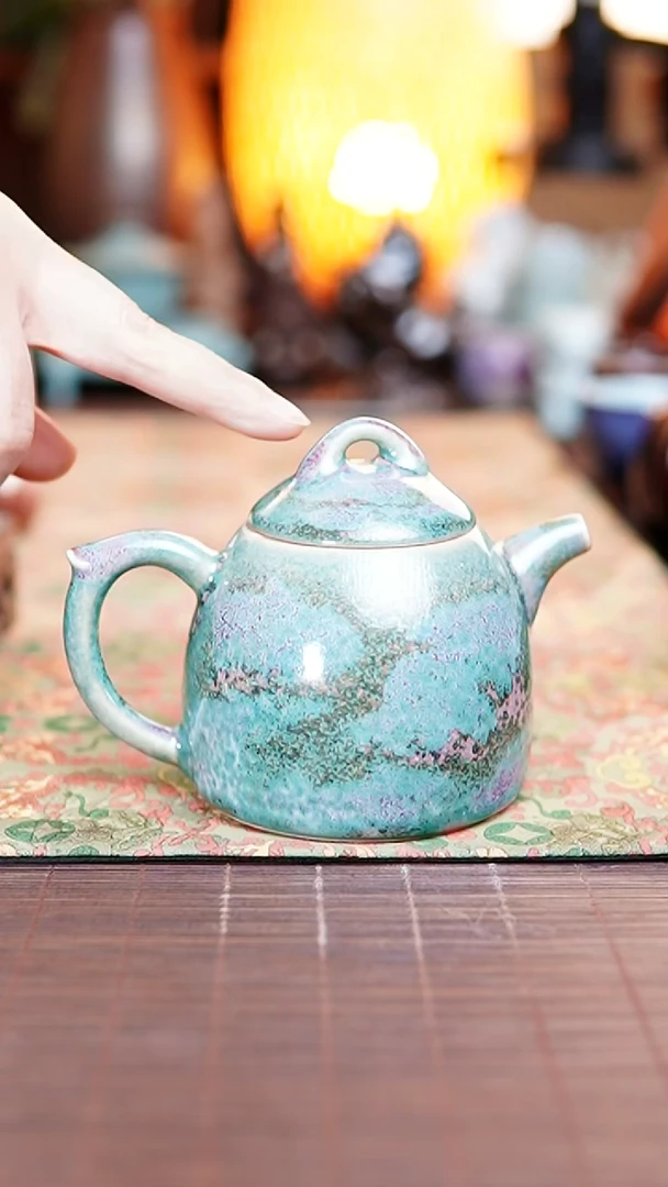 005 钧瓷秦权壶 何世超