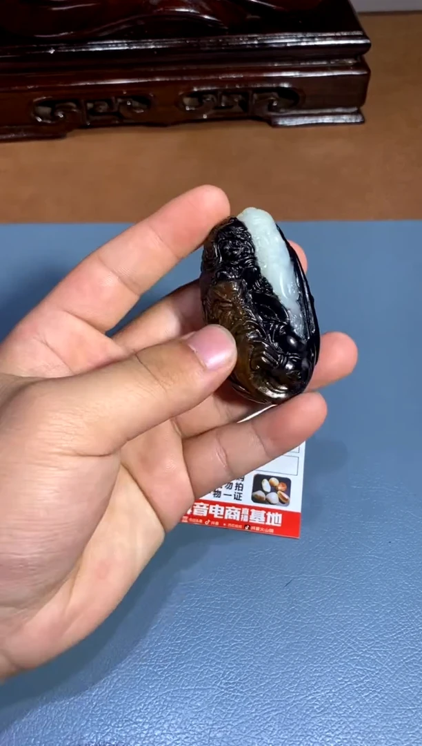 未镶嵌和田玉把件盛*玉1