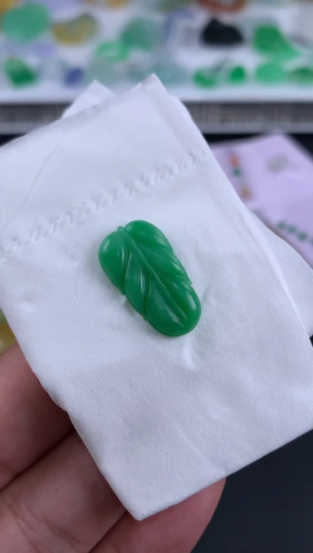 未镶嵌定制翡翠?****?翡翠