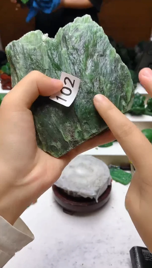 未镶嵌和田玉（青玉）珠宝半成品1