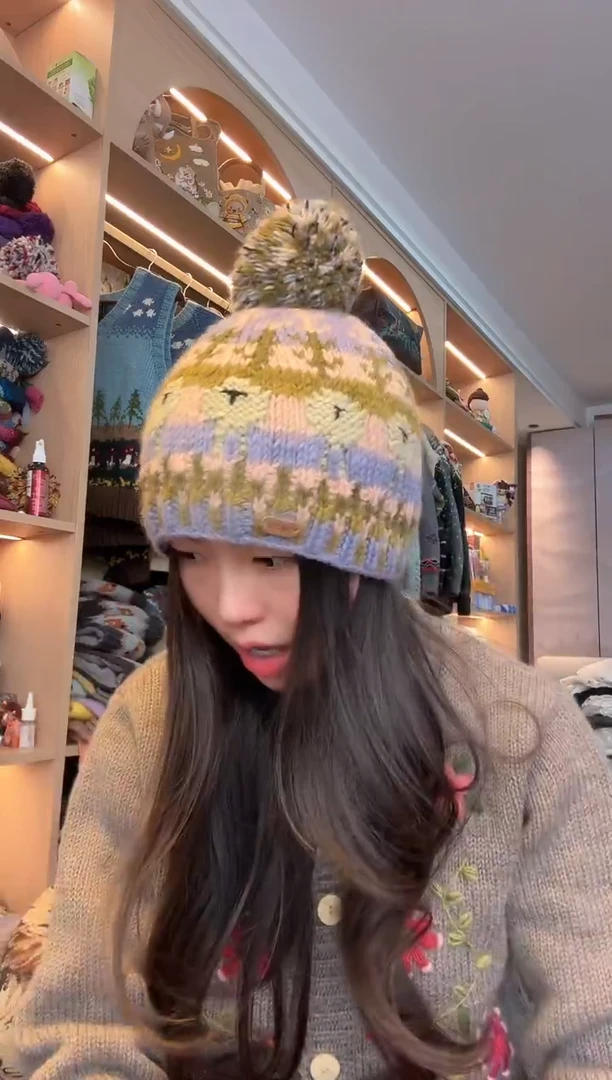 羊毛香芋紫小羊帽