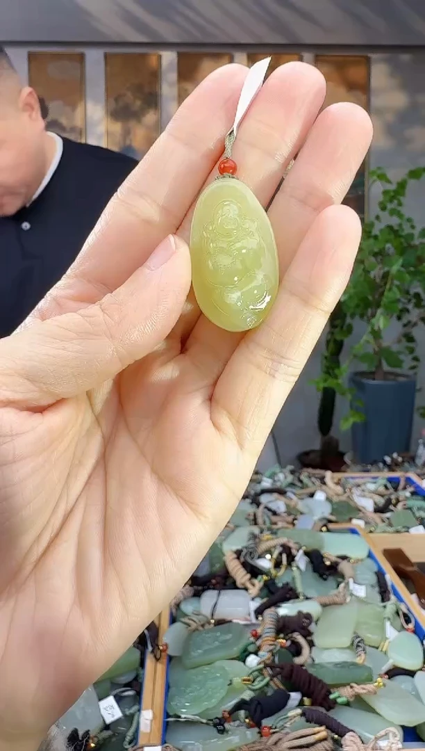 未镶嵌和田玉挂件拍一发一