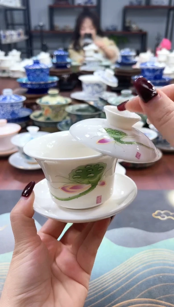 【闪购商品】小号莲藕悬停盖碗