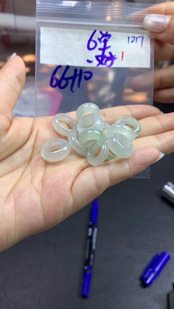 未镶嵌定制翡翠毛货需精细抛光拍一发一