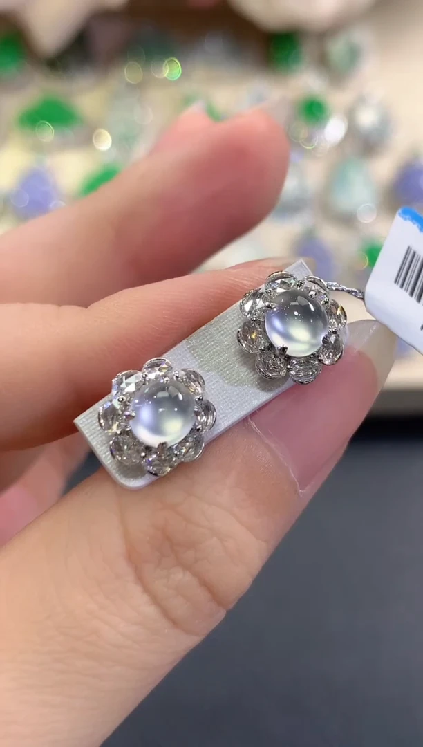 18K金镶嵌翡翠耳饰b190