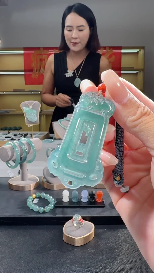 翡翠未镶嵌吊坠(不含链)纯天然A货翡翠仿古牌（多样性发其一）