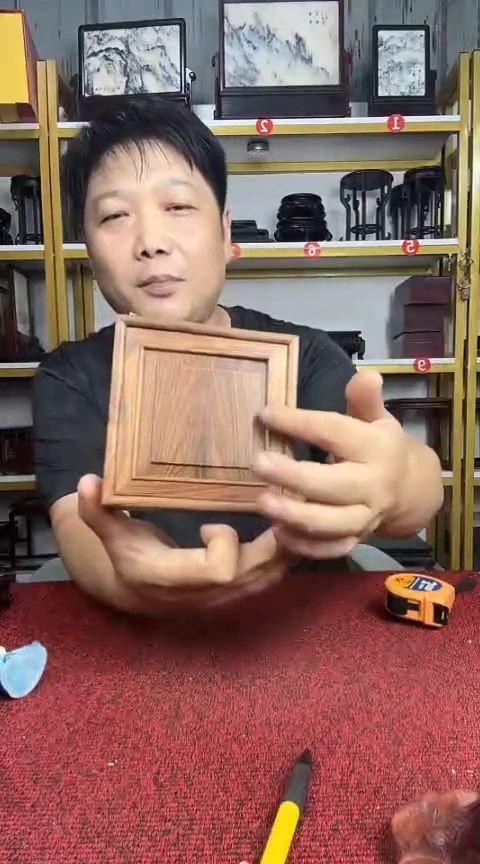 木檀香木正方盒12*4CM