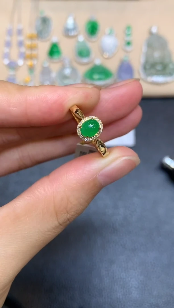 18K金镶嵌戒指翡翠蛋面【无服务费【48小时鉴赏期】