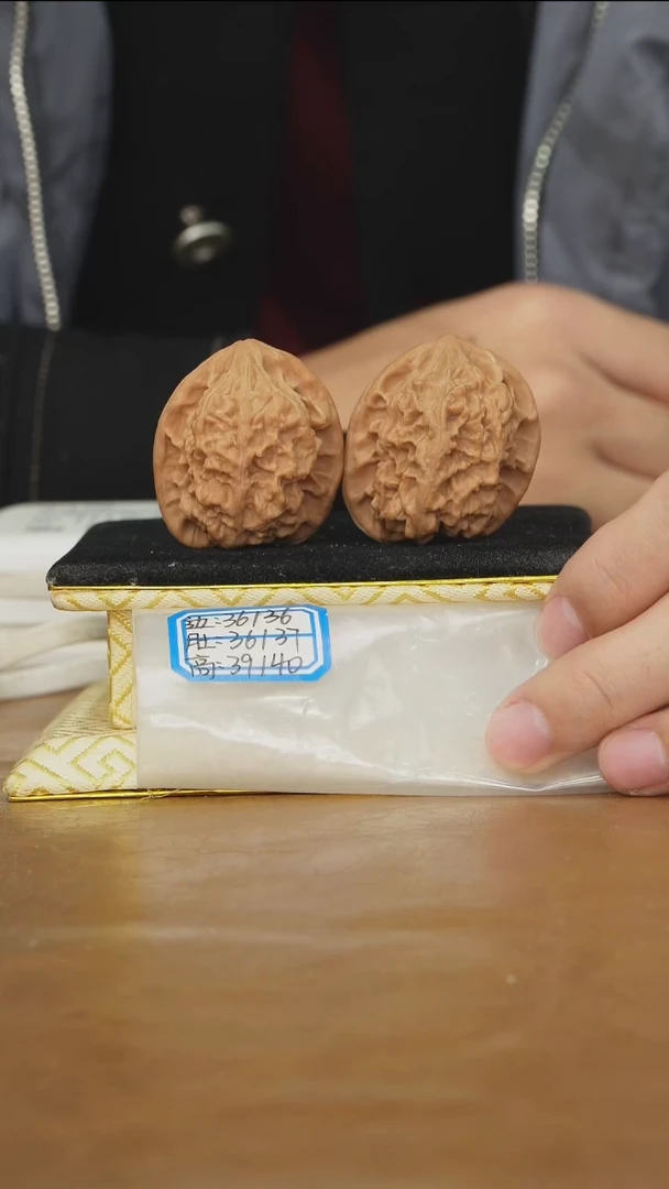 把件文玩核桃马蹄