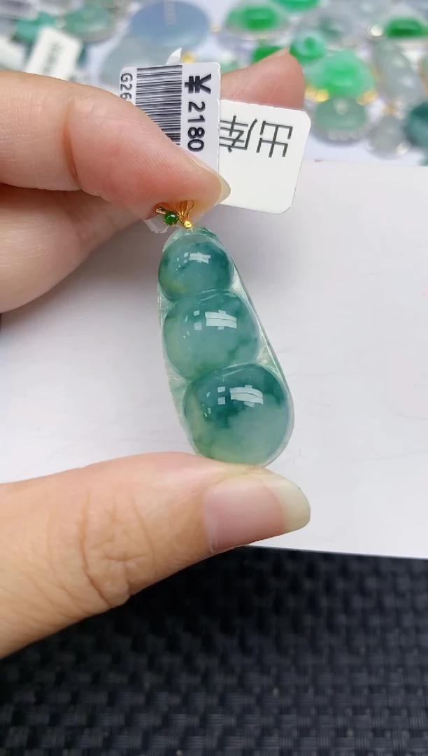 翡翠18K金镶嵌颈饰天然A货翡翠