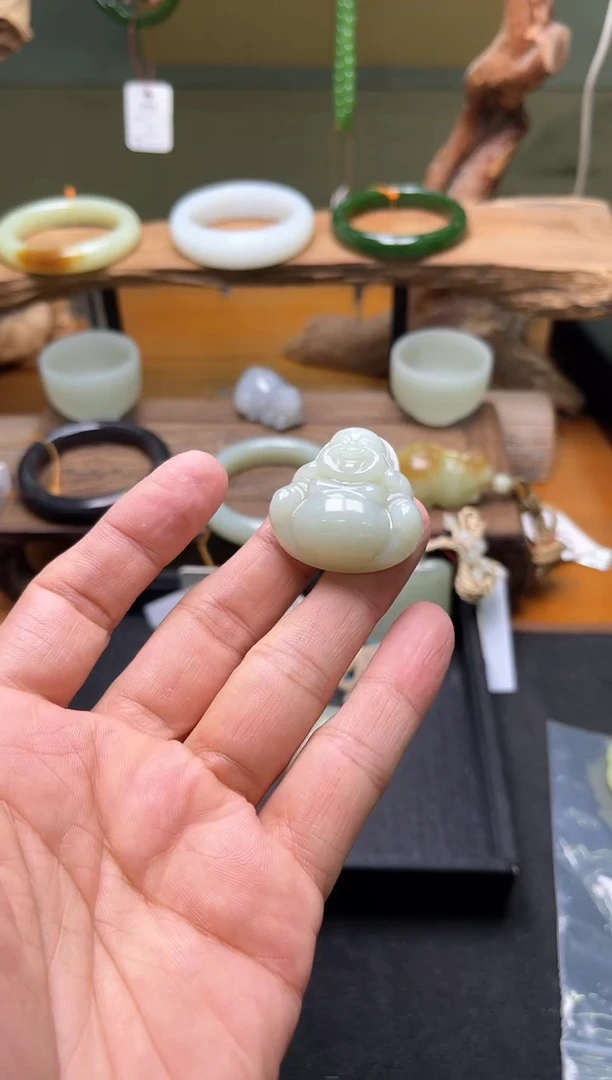 吊坠(不含链)未镶嵌和田玉且末青白 33+佛公