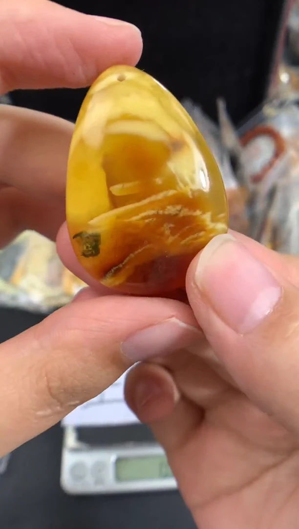 蜜蜡未镶嵌珠宝奇石1
