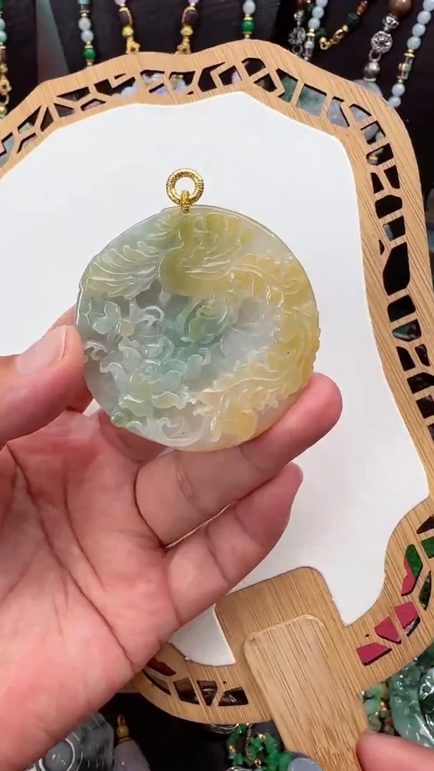 颈饰未镶嵌翡翠吊坠
