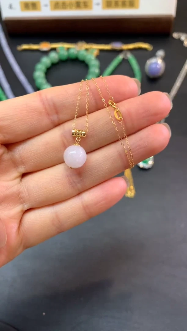 吊坠(不含链)18K金镶嵌翡翠套链|650+32