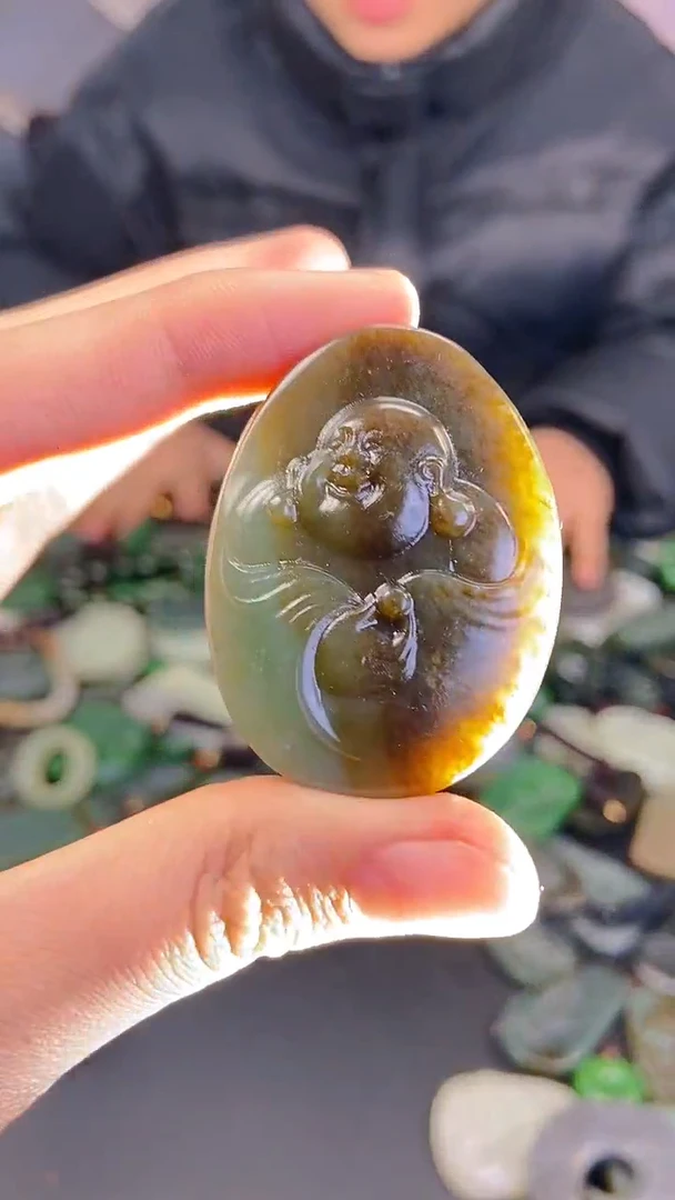 颈饰未镶嵌和田玉1