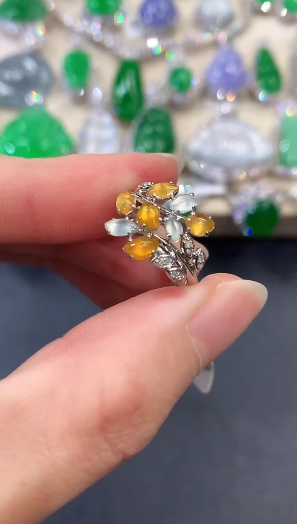 翡翠戒指18K金镶嵌A57