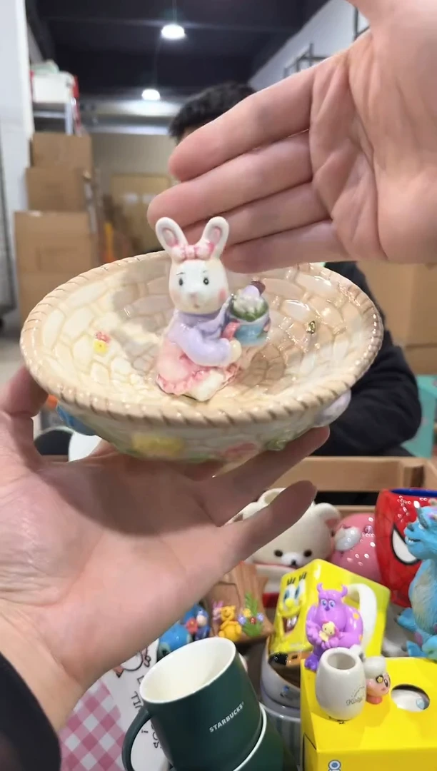 瓷片粉色原盒兔子糖果碗