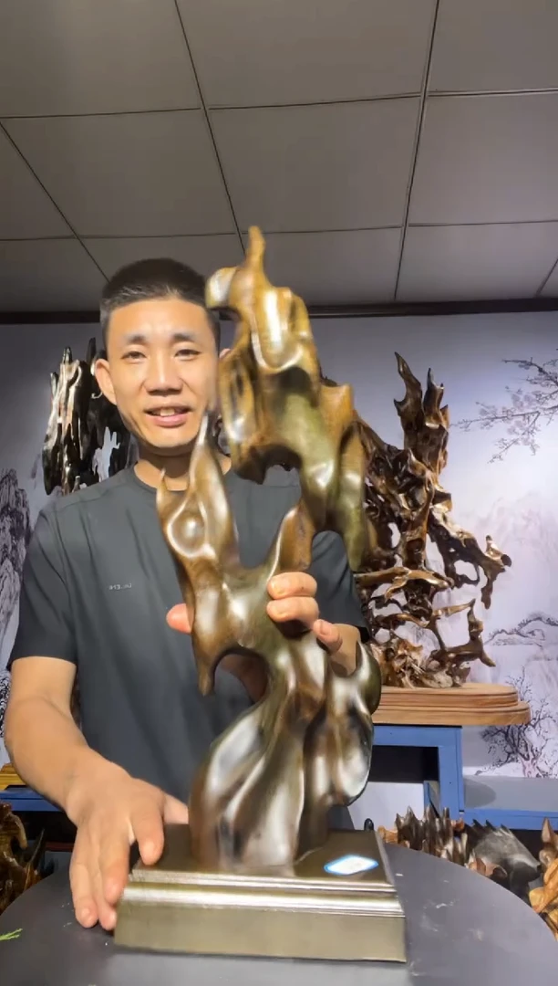 金丝楠木雕款振**飞金丝楠木工艺品摆件