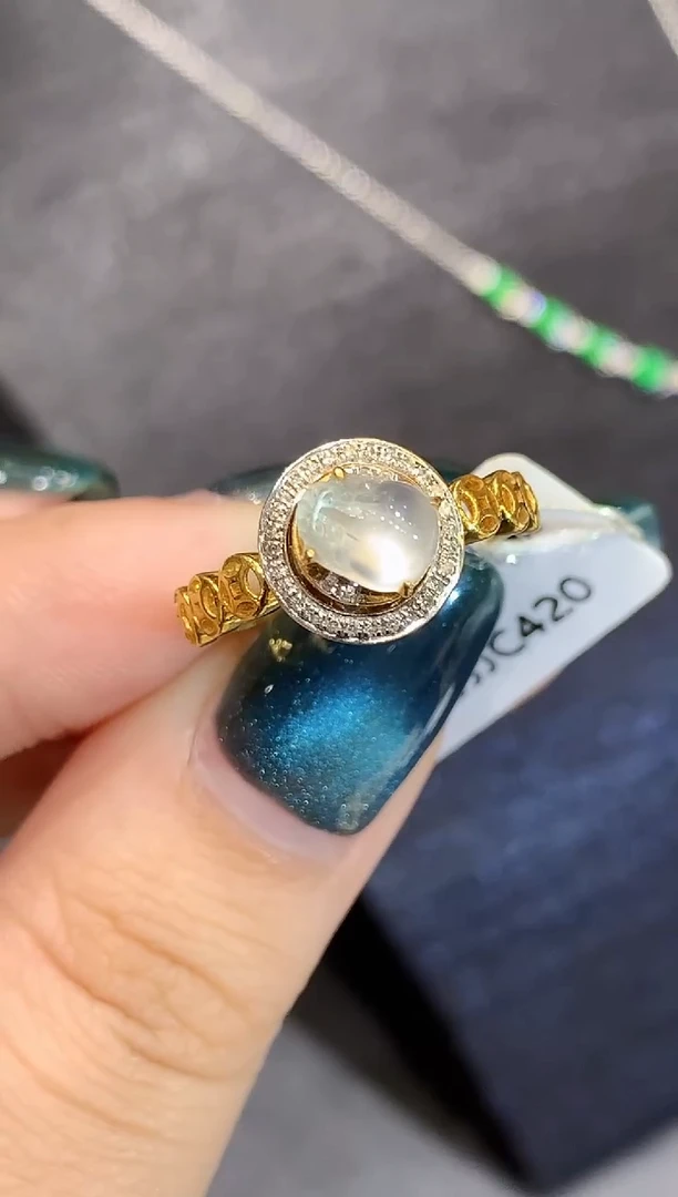 18K金镶嵌戒指翡翠SF多样性发其一