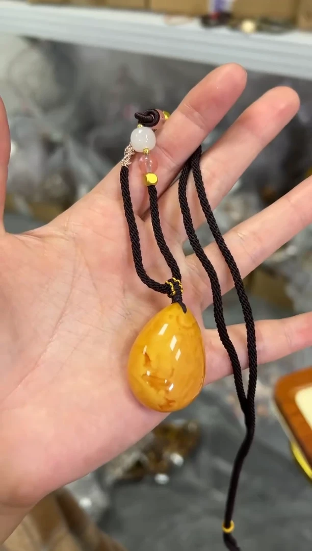 【闪购商品】蜜蜡项链未镶嵌蜜蜡水滴吊坠