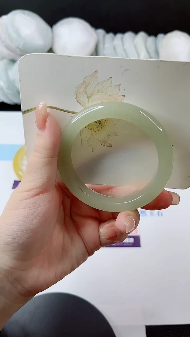 未镶嵌手镯石英质玉多样性发货L300