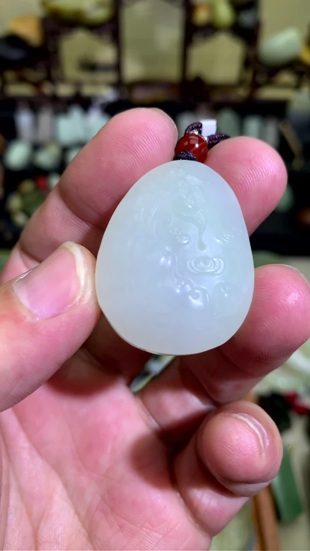 【闪购商品】和田玉颈饰未镶嵌俄料荷花吊坠