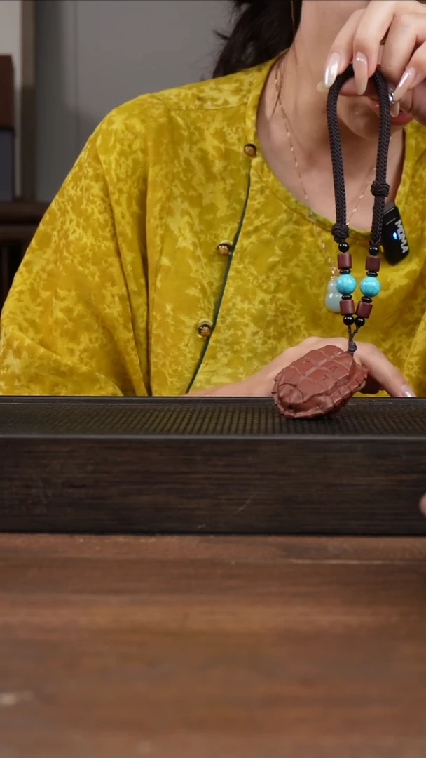 茶壶紫砂富甲一方  ！   棕红色