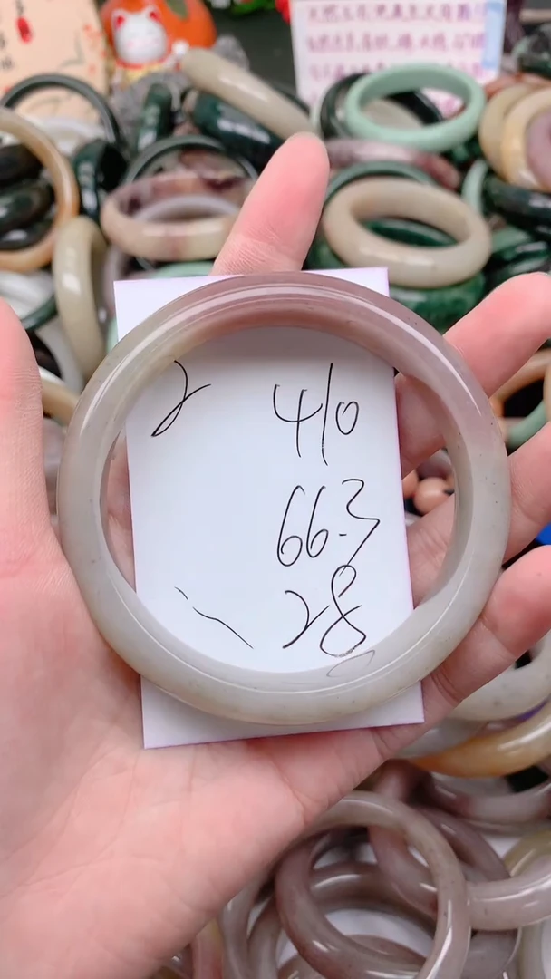 石英质玉手镯未镶嵌410