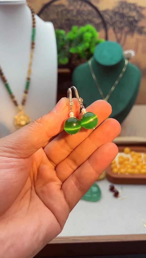 【闪购商品】碧玺猫眼耳饰银S925镶嵌E371     