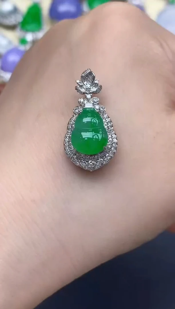 颈饰18K金镶嵌翡翠491-中国好珍宝