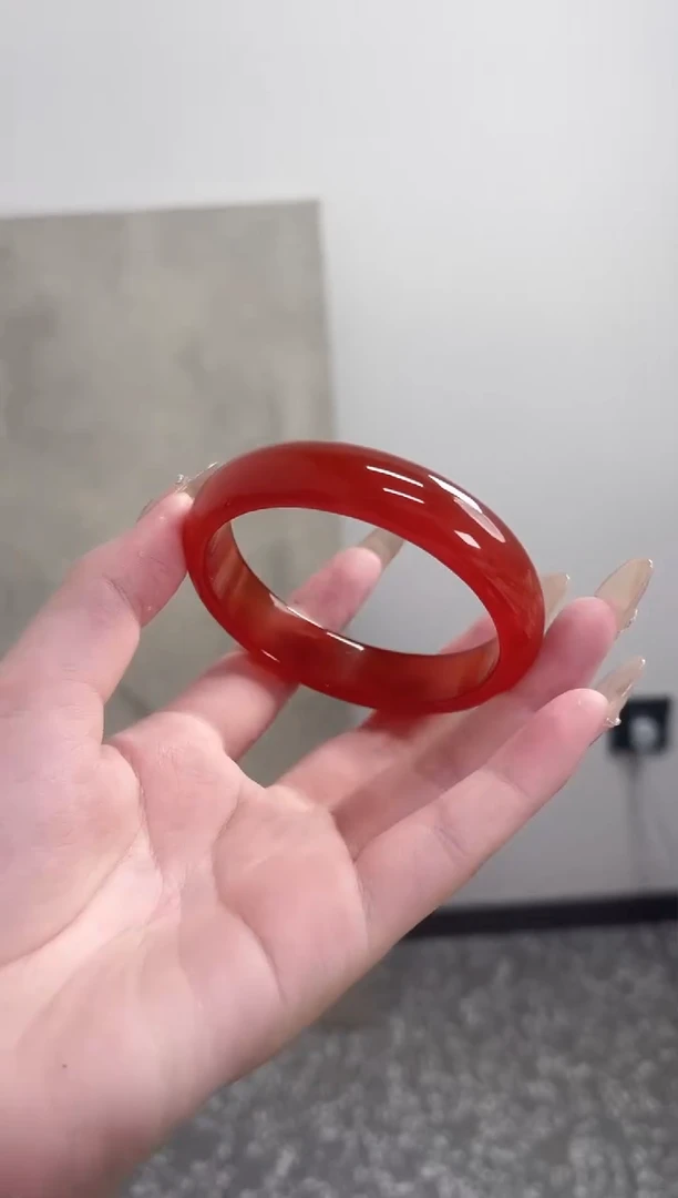 【闪购商品】玛瑙/玉髓手镯未镶嵌60圈 需要包容
