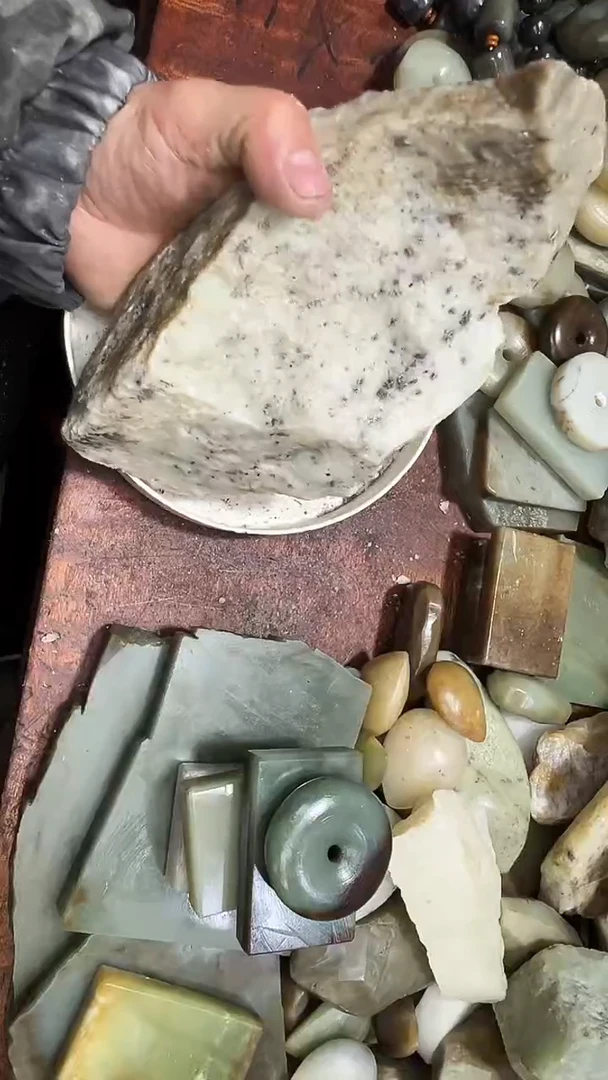 未镶嵌和田玉珠宝半成品1