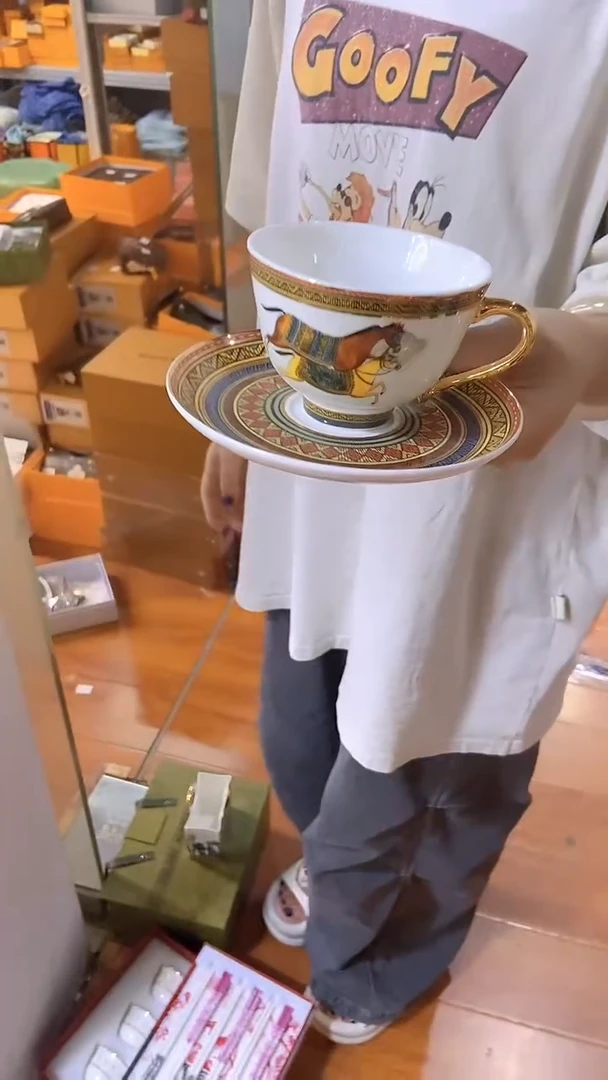 杯鸿辉家品牌瓷器，京东包邮！