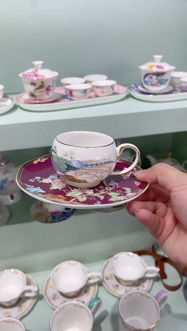 36%以上骨粉骨瓷圆球杯碟