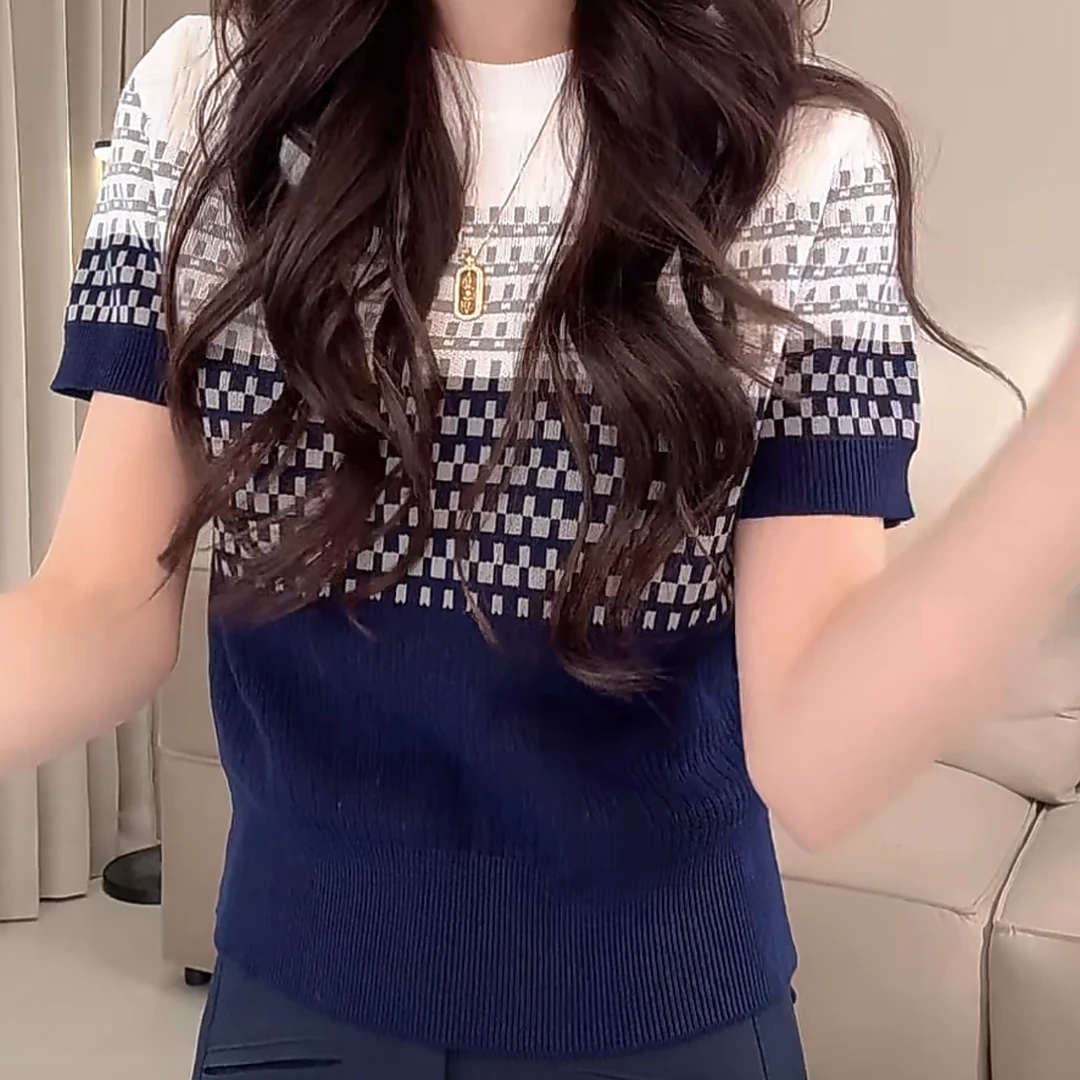 渐变条纹针织衫上衣女2025新款春夏时尚正肩圆领设计感撞色短袖