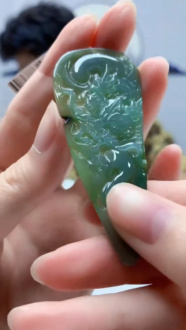 【闪购商品】定制翡翠未镶嵌4688zm-毛货挂件龙牌96